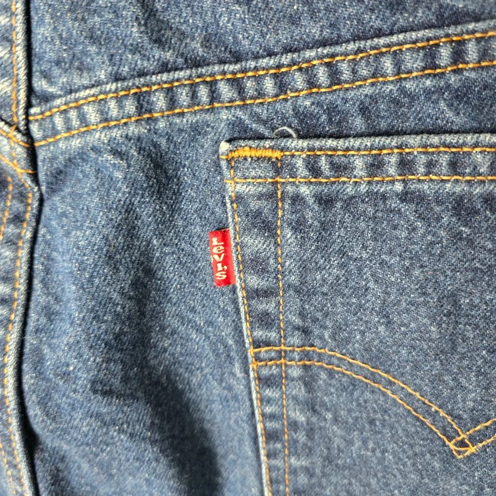 Vintage Levis 550 Mens 42x31 Relaxed Fit Tapered Leg Jeans Dark Wash Made in USA